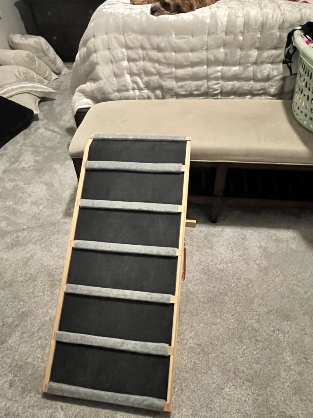 Dog Ramp for Dogs with Eztra Wide Gray Padded Steps - Adjustable - Picture 15 of 15